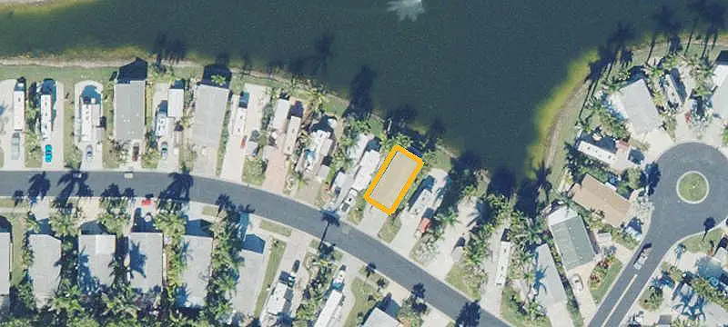 Lakefront RV Site with Lanai