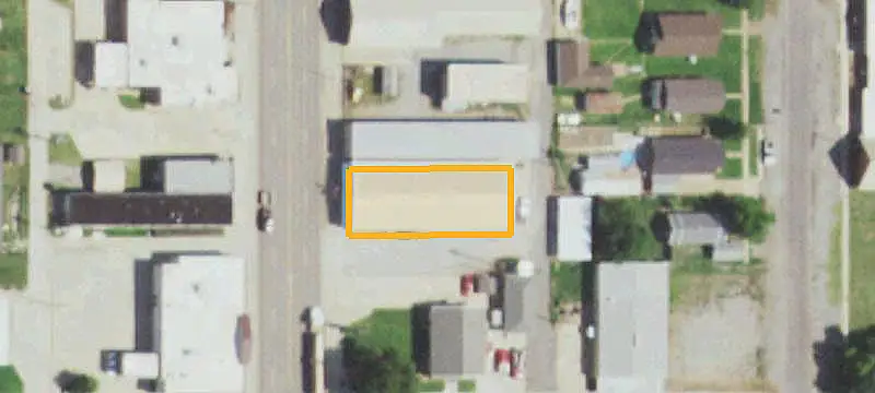 Open-Plan Specialty Building