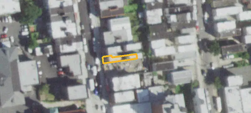 6-Unit Apartment Building