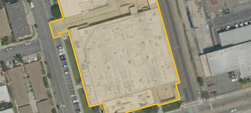 Mixed-Use Industrial Property