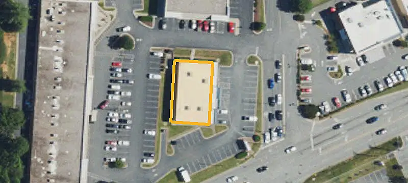 Endcap Retail Space