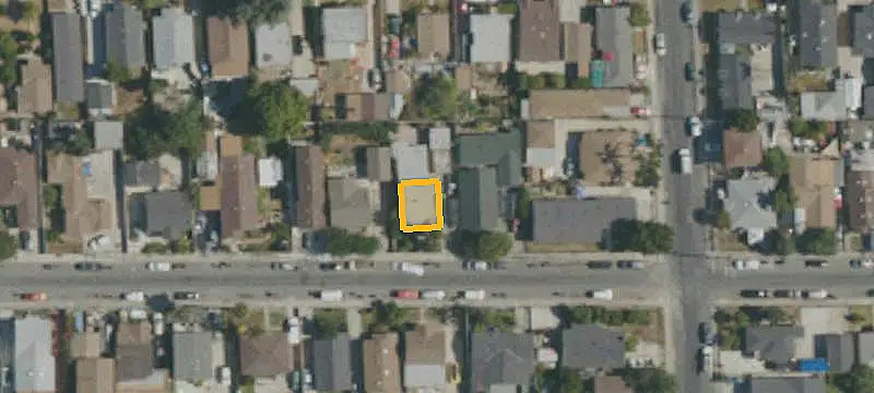 Duplex with In-Unit Laundry