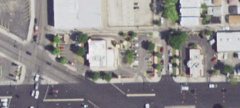 Freestanding Drive-Through Restaurant