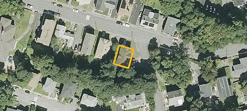 Triplex with Vacant Unit