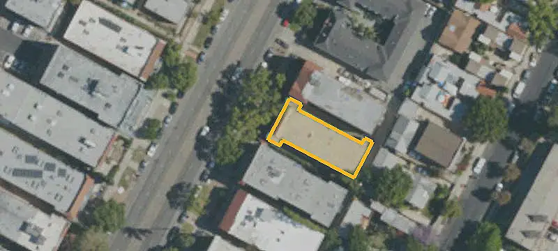 16-Unit Studio Apartment Building