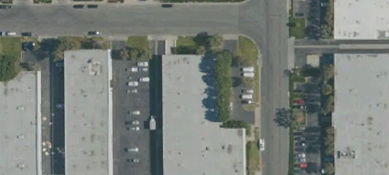 Warehouse with Dock and Grade Loading