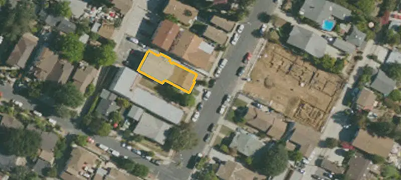 6-Unit Apartment Property