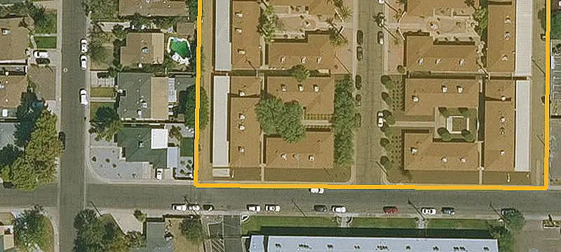 12-Unit Garden-Style Apartment Building
