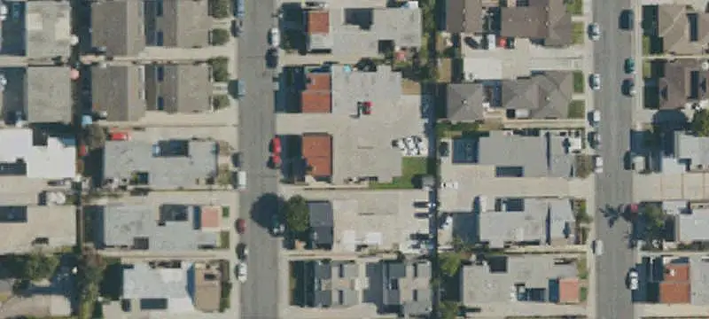 4-Unit Multifamily Building