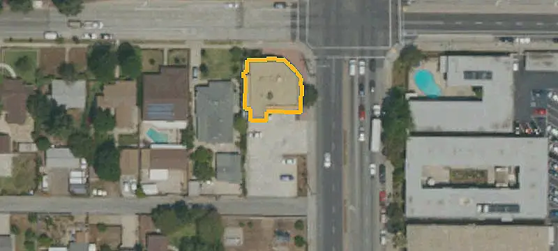 Freestanding Mixed-Use Building