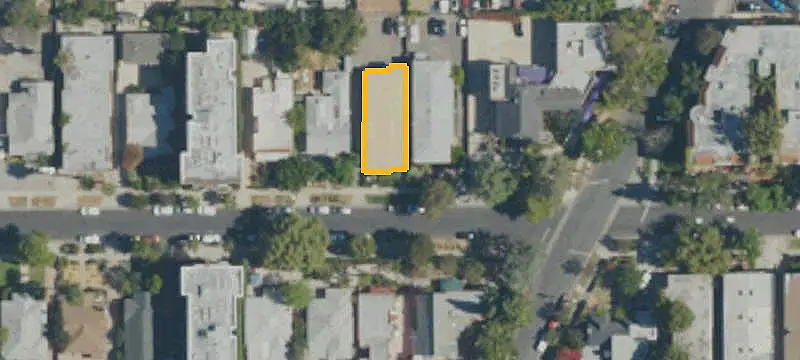 8-Unit Apartment Building