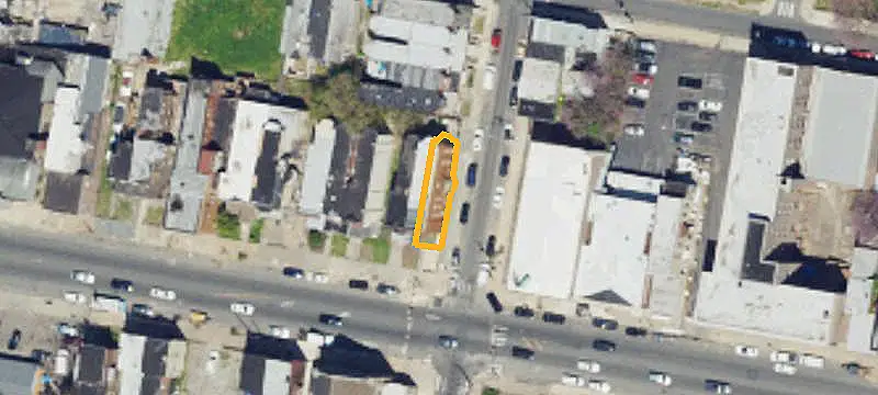 7-Unit Apartment Building