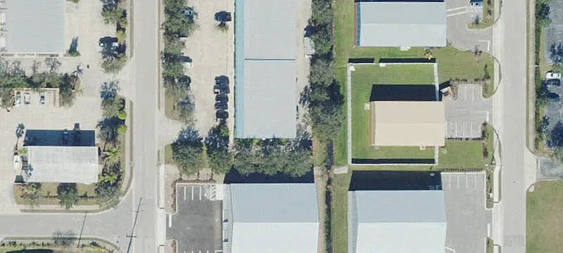 End-Unit Flex Space