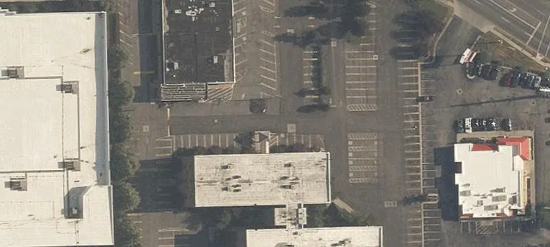 Office Suite Near Retail Corridor