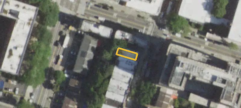 3-Unit Triplex with Vacant Apartment