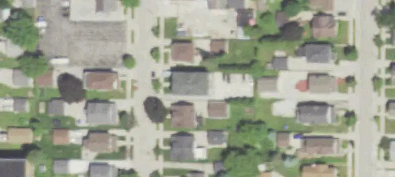 6-Unit Apartment Building