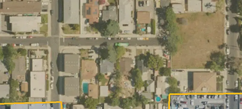 5-Unit Townhome-Style Apartment Building