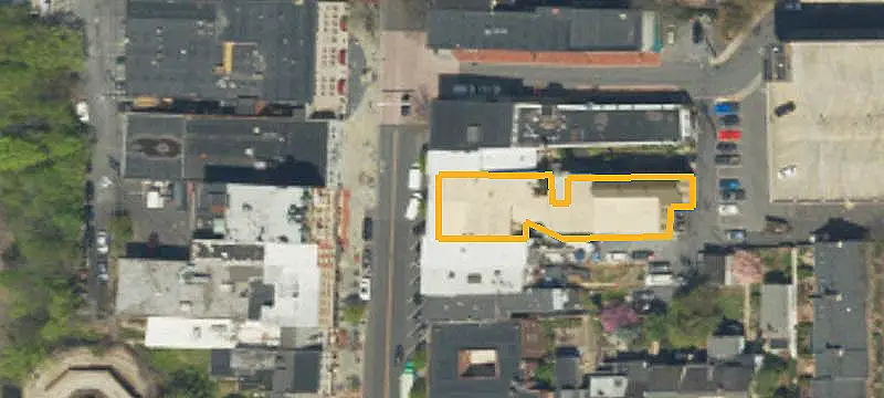 Mixed-Use Building with Courtyard