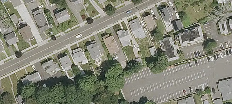 Multifamily Property with Bonus Room