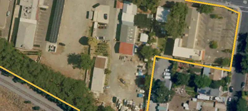 Mixed-Use Property with Auto Shop