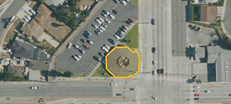 Signalized-Corner Restaurant Building