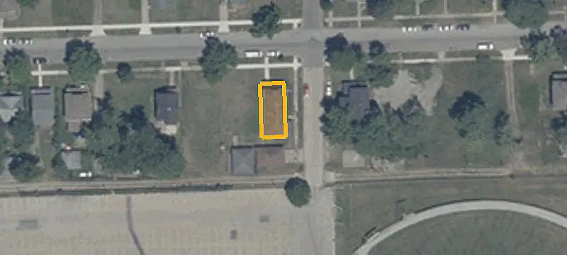 3-Unit Residential Triplex