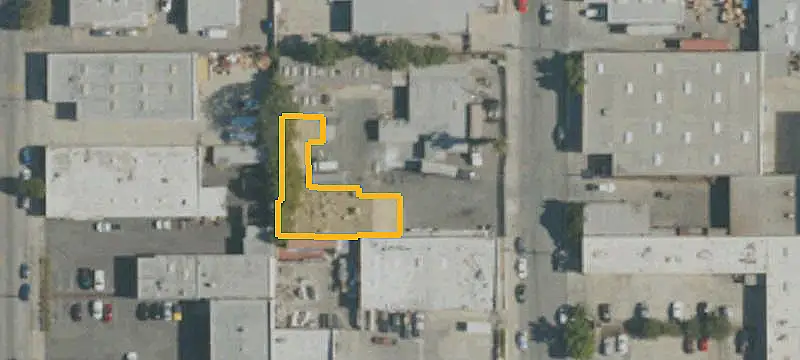 Specialty Property with Central Interior Feature