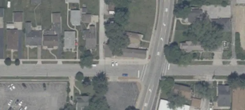 Mixed-Use Property with Apartment