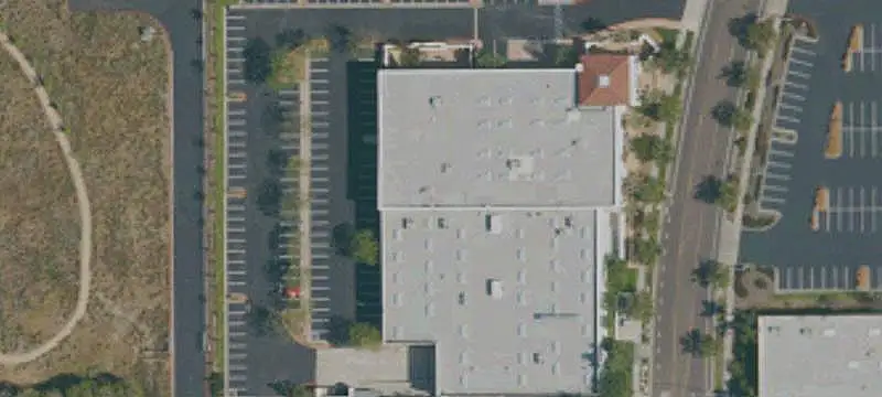 Freestanding Flex Building with Dock Loading