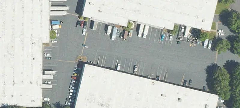 Warehouse with Truck Court