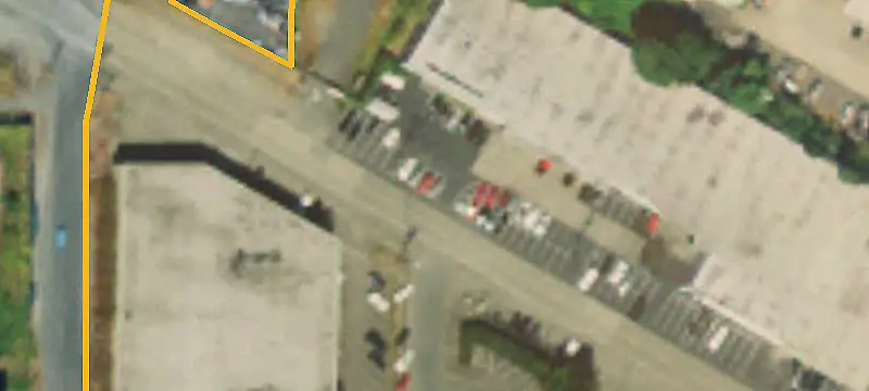 Warehouse with Dock and Grade Loading