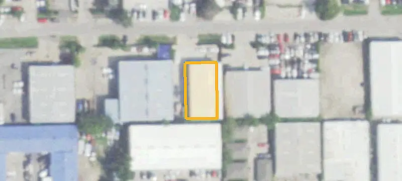 Warehouse with Grade-Level Doors