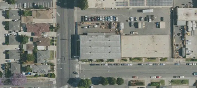 Freestanding Warehouse