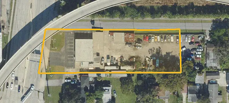 Automotive Garage Property