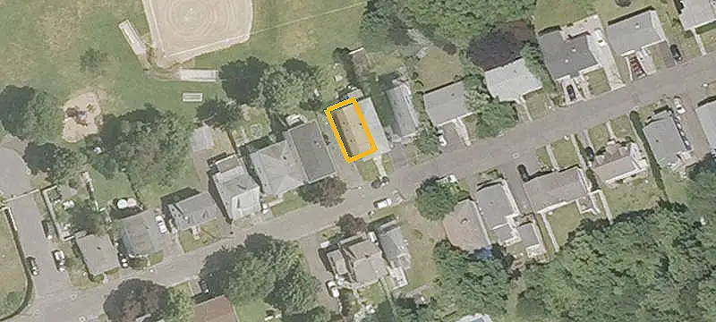 Two-Unit Duplex with Hardwood Floors