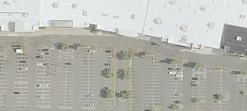 Retail Space Near Shopping Center