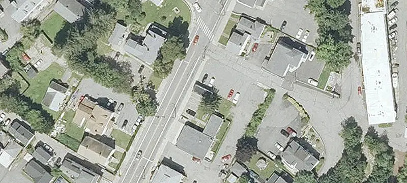 Standalone Storefront Building