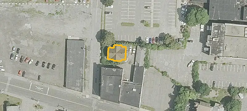 Duplex with Six-Car Garage