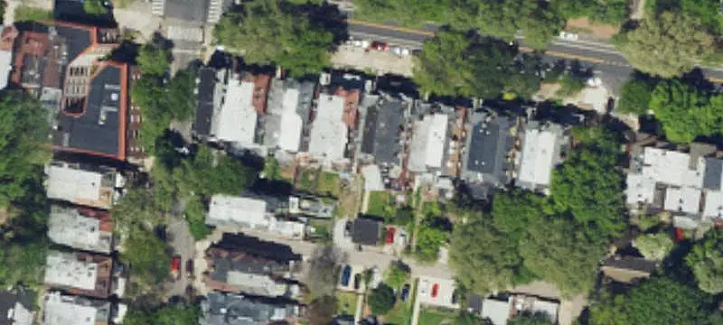 6-Unit Apartment Building