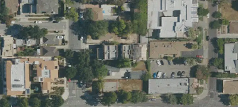 5-Unit Townhouse-Style Apartment Building
