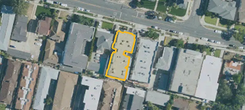10-Unit Apartment Building