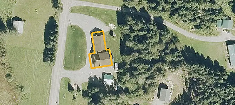 Live-Work Property with Garage Space