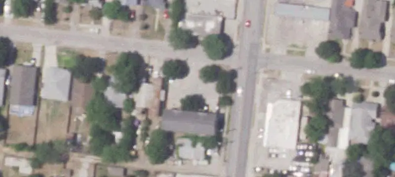 8-Unit Apartment Building