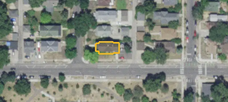 4-Unit Apartment Building