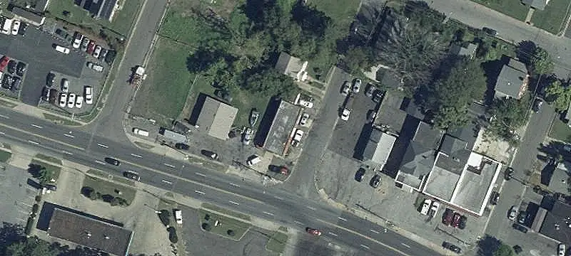 Drive-In Flex Building