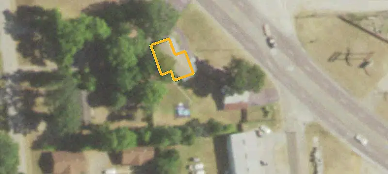 Mixed-Use Property with Metal Building
