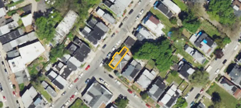 10-Unit Apartment Building