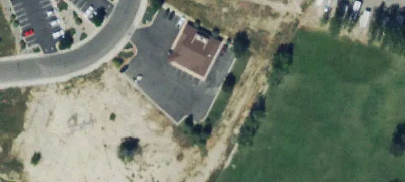 6-Unit Townhome Apartment Building