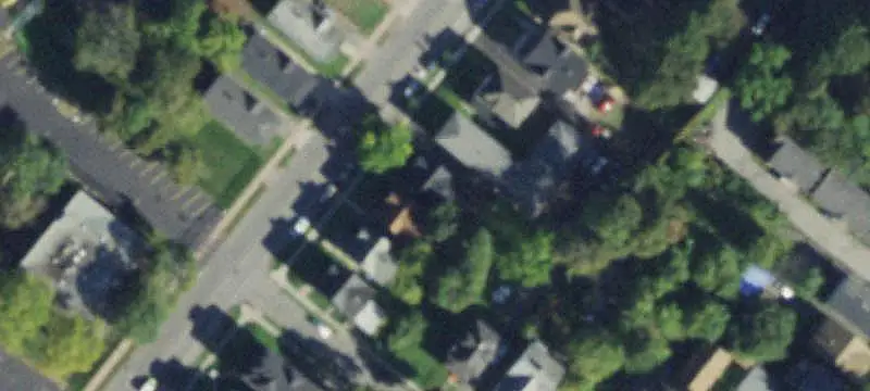 6-Unit Apartment Building