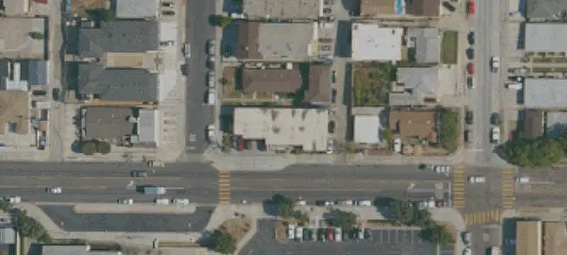 8-Unit Apartment Building
